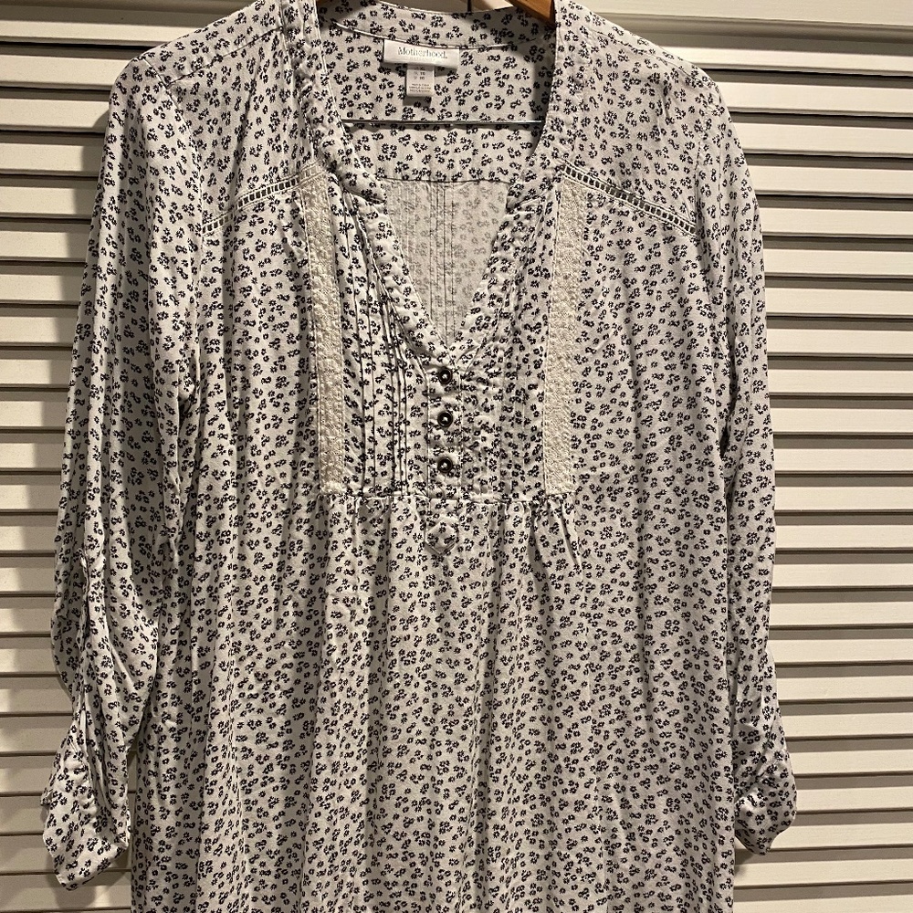Motherhood maternity Floral top
